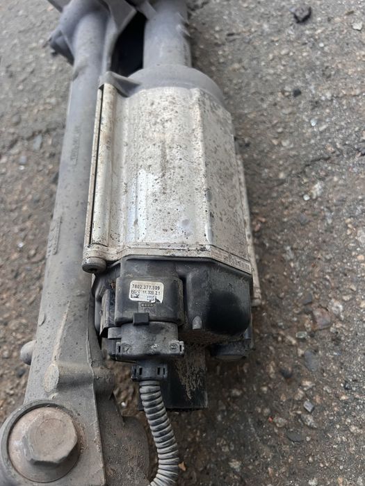 Рулевая рейка Volkswagen Skoda 1K0 909 144N Caddy Passat