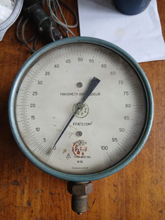 Манометри образцовий,и для жидкостей