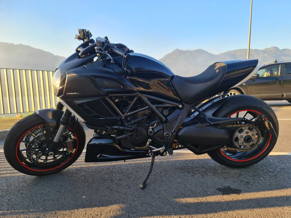 Ducati Diavel 1200 versão AMG