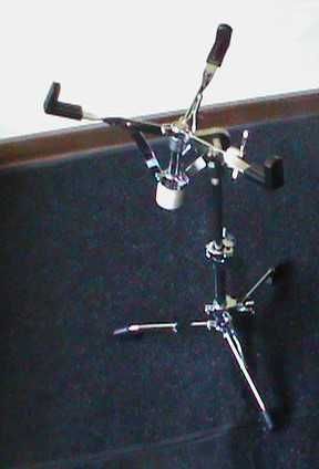 Bateria: tripés de preto, tarola - Gibraltar 8713UA Snare/Tom Stand Flat - NOVO