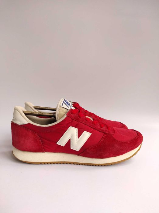 Кросівки New Balance 220