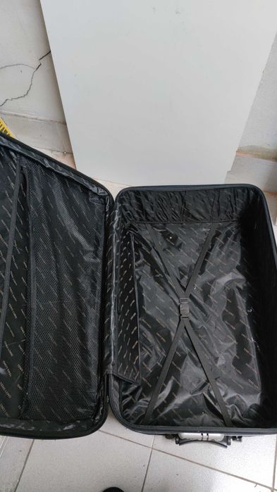 Set of 2 Travel Suitcases64585636402945127