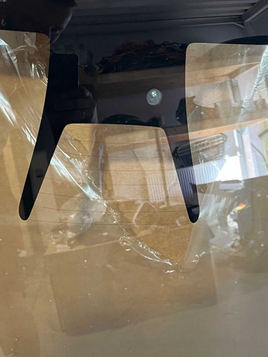 Tesla Model Y Лобове скло НОВЕ/Б.У - рестайл дорестайл