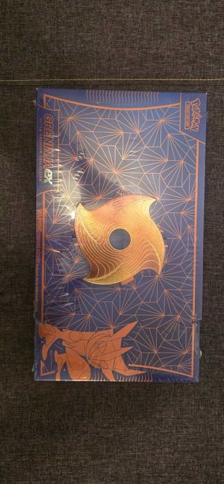 Pokemon TCG: Greninja ex Ultra Premium Collection