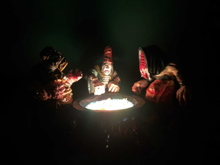 Колекційні фігурки Відьми з Кривоухових боліт з відео гри Witcher 3.