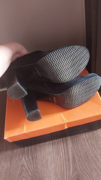 Взуття Черевички