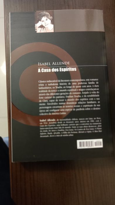 Livro "A Casa dos Espíritos"