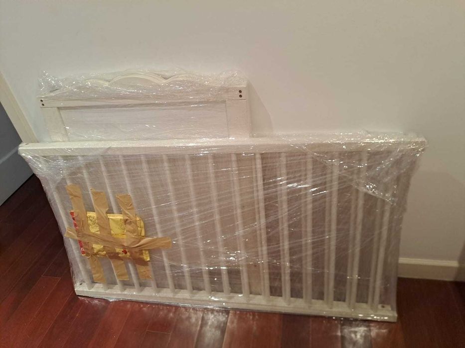 Cama berço ikea + Colchão + resguardo - tudo em ótimo estado