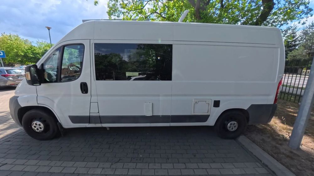 Peugeot Boxer  Specjalny kempingowy 3 osoby do jazdy i 3 do spania