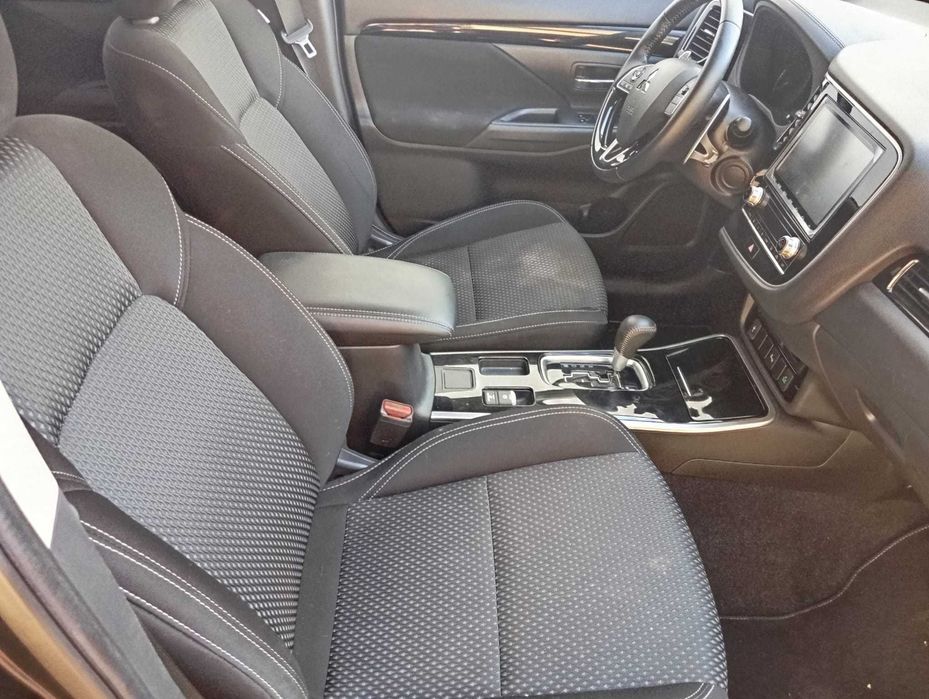 Mitsubishi Outlander 2021