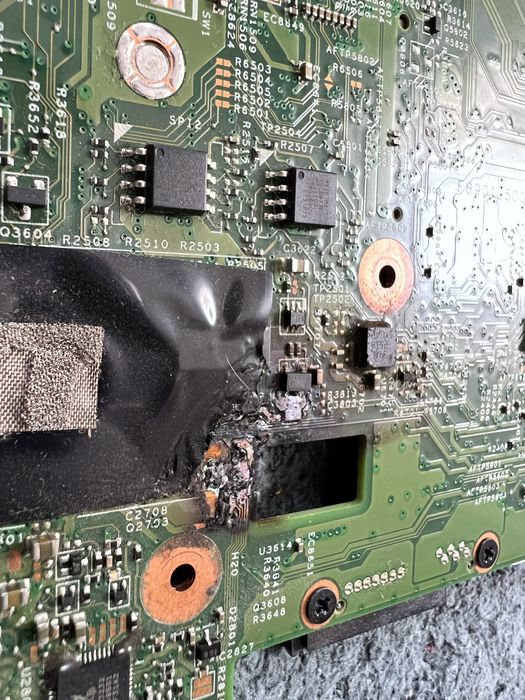 2 Материнські  плати і нижній корпус Lenovo L540