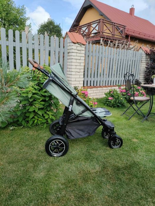 Wózek dziecięcy składany