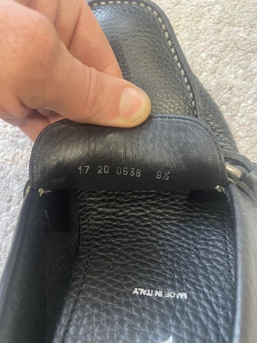 Продам сокасины  PRADA , италия