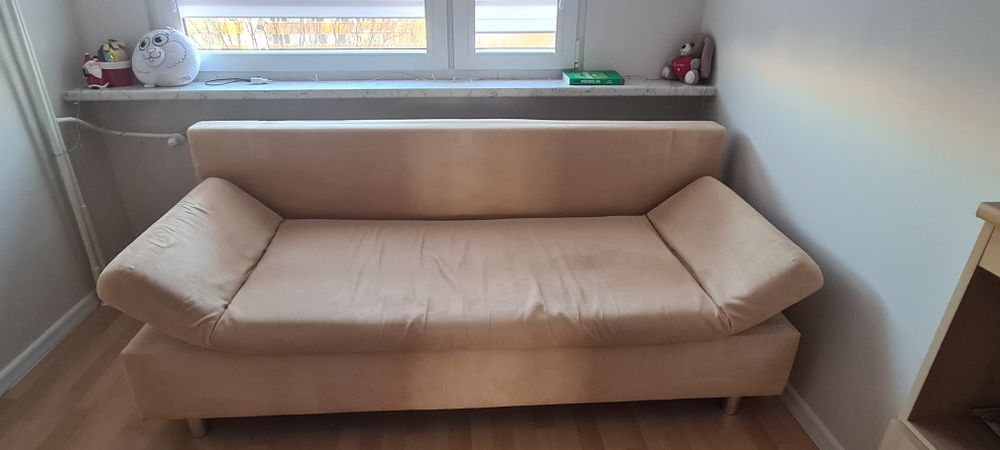 Jasna kanapa używana