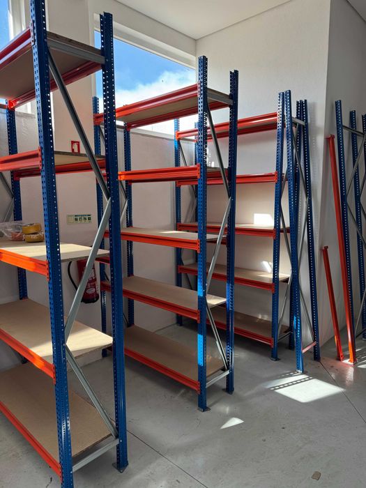 Estantes de Picking e Paletes Varios modelos