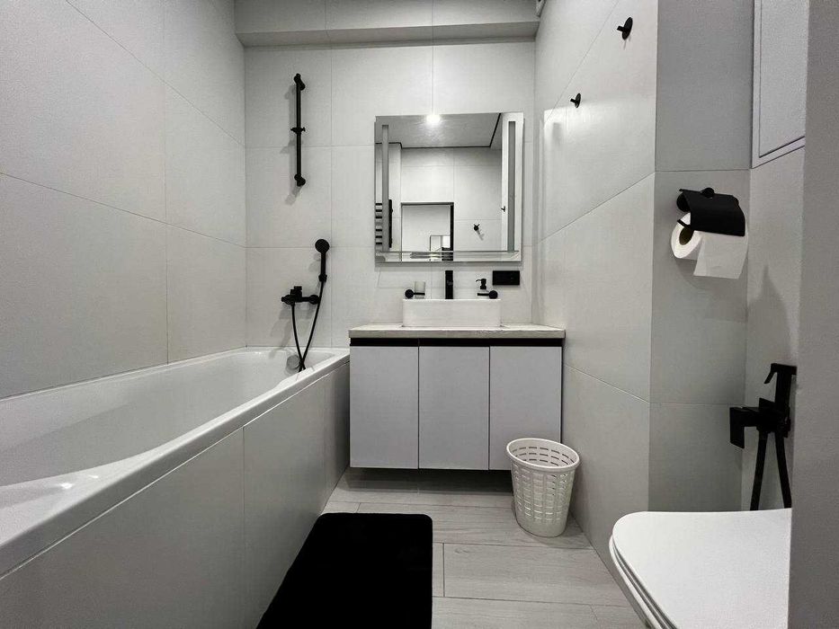 Від Власника! 2-кім. 53 м2, проспект Берестейський 11,Центр, Цирк, КПІ