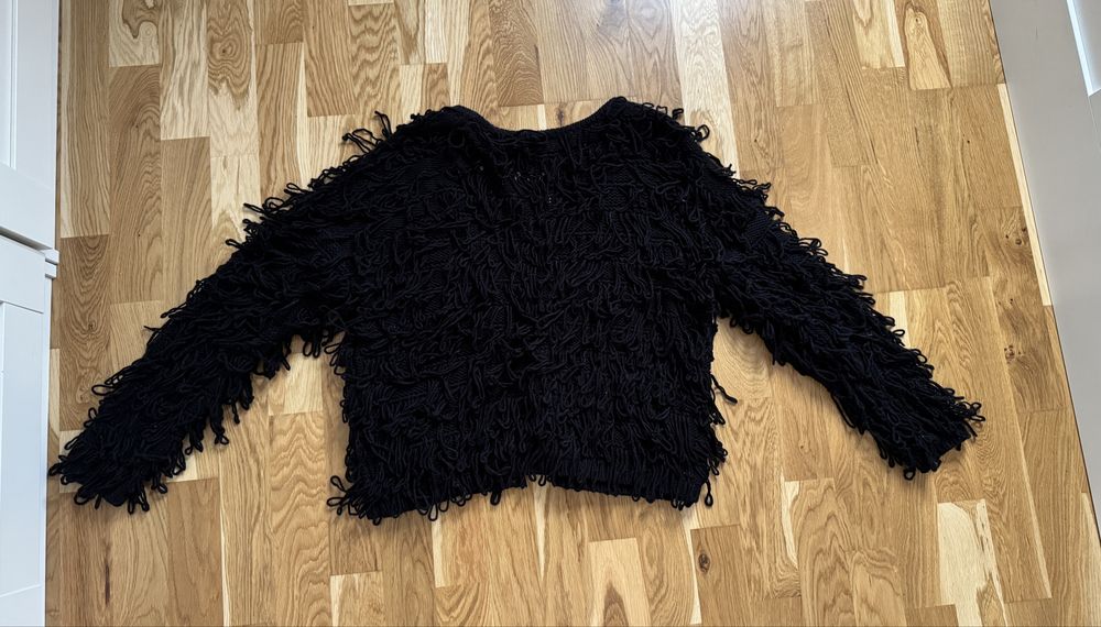 Kudłaty sweter frędzelki New Look r. S