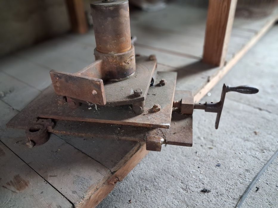 Stary używany SUPORT imak sanki do tokarki