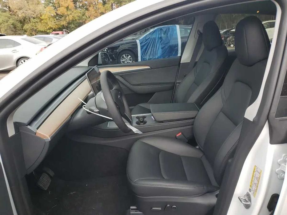 Бампер Tesla Model Y розборка шрот