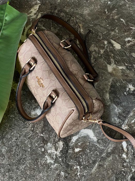 Сумка женская Coach Mini Rowan Crossbody In Signature через плече Коуч