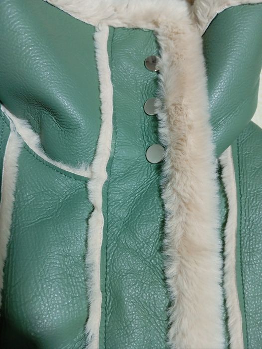 Vendo casaco curto tamanho único 50€