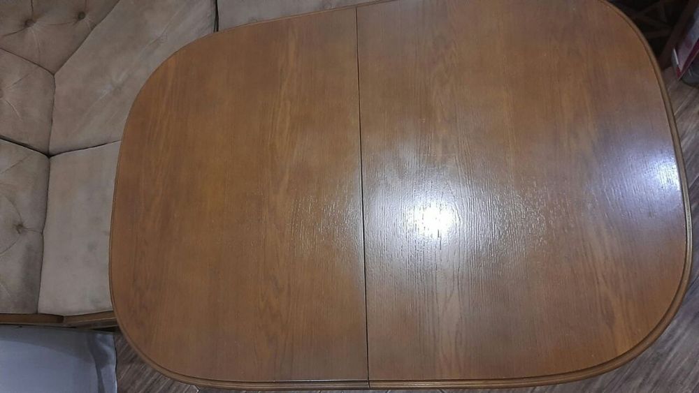 Обідній стіл
ніжка з масиву дуба
стільниця