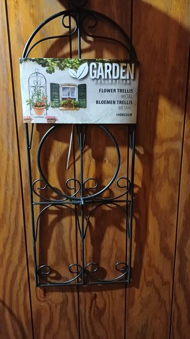 Wiszący metalowy kwietnik 19x52 cm