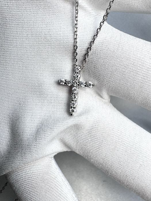 Золотий хрестик з діамантами у стилі Tiffany на ланцюжку