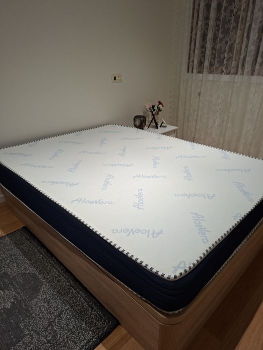 Colchão 190x140 praticamente Novo!