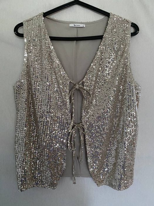 Нарядная блестящая вечерняя жилетка топ на завязках в пайетки