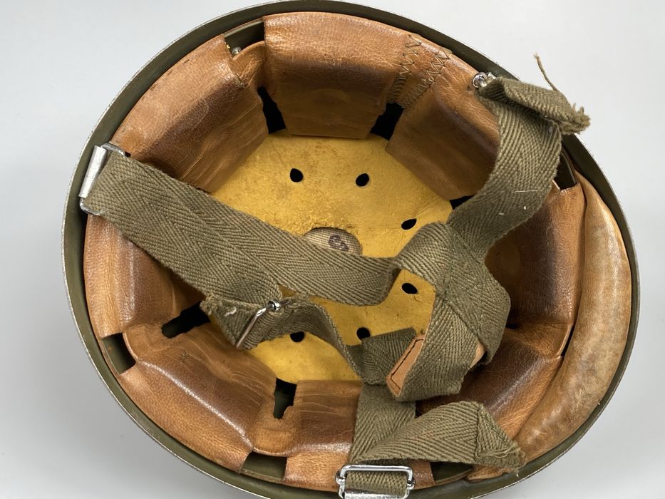 Spadochronowy hełm włoski model 1942/60