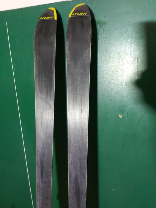 Narty  ATOMIC ATC   180cm