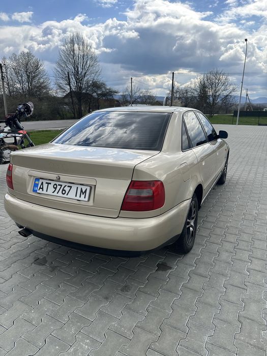 Audi A4 1996 1.6 бензин