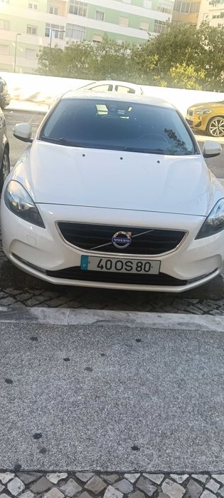Volvo V40 em excelente estado