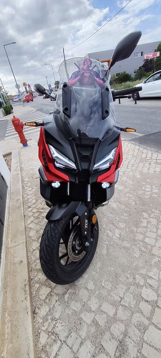 Vendo ou troco voge sr1 adv 125