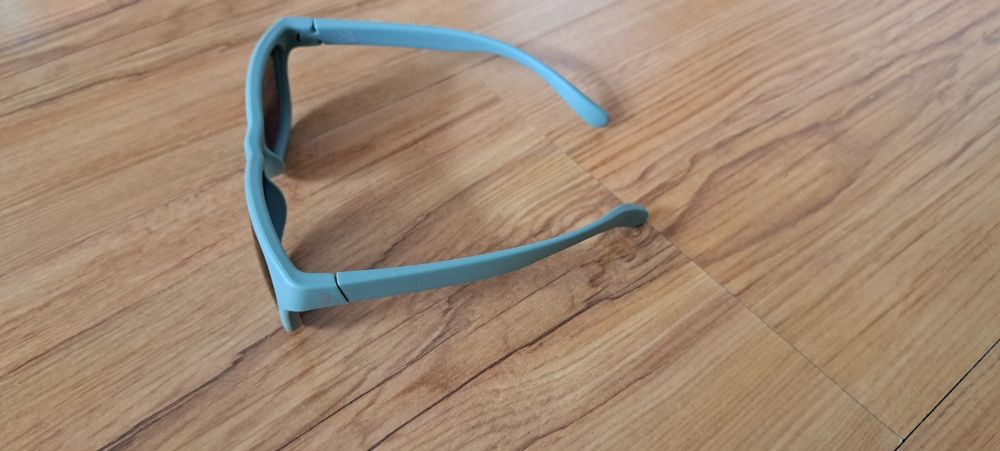 Okulary przeciwsłoneczne na dziecko