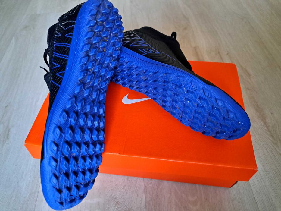 Nike Performance
MERCURIAL 9 CLUB - Korki Turfy 42