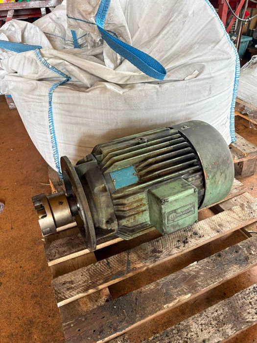 Silnik elektryczny trójfazowy Bauknecht 15 kW 1460 obr./min B5 (kołnierzowy)