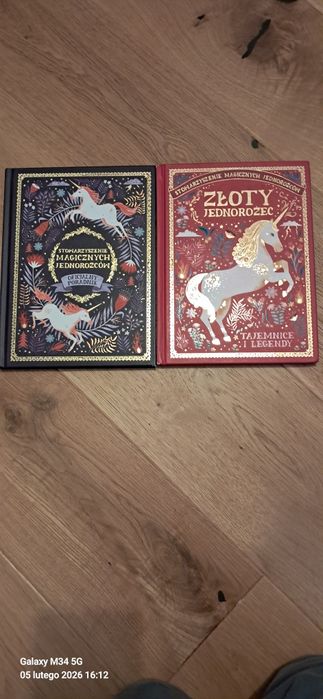 Zestaw dwóch książek magiczny jednorożec