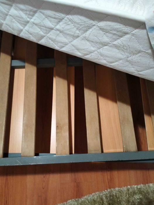 Estrados cama com pés
