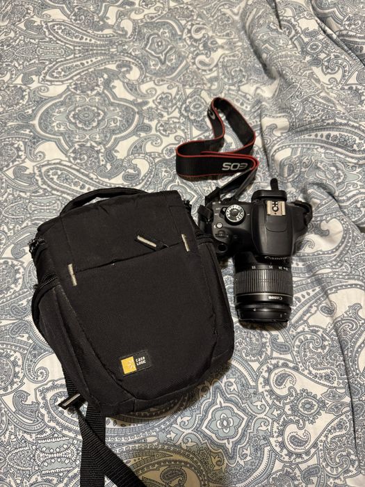 Máquina Fotográfica Canon EOS 1200D + Bolsa de Transporte