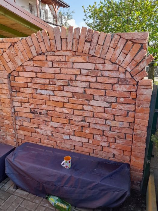 Lica z cegły wyprzedaż