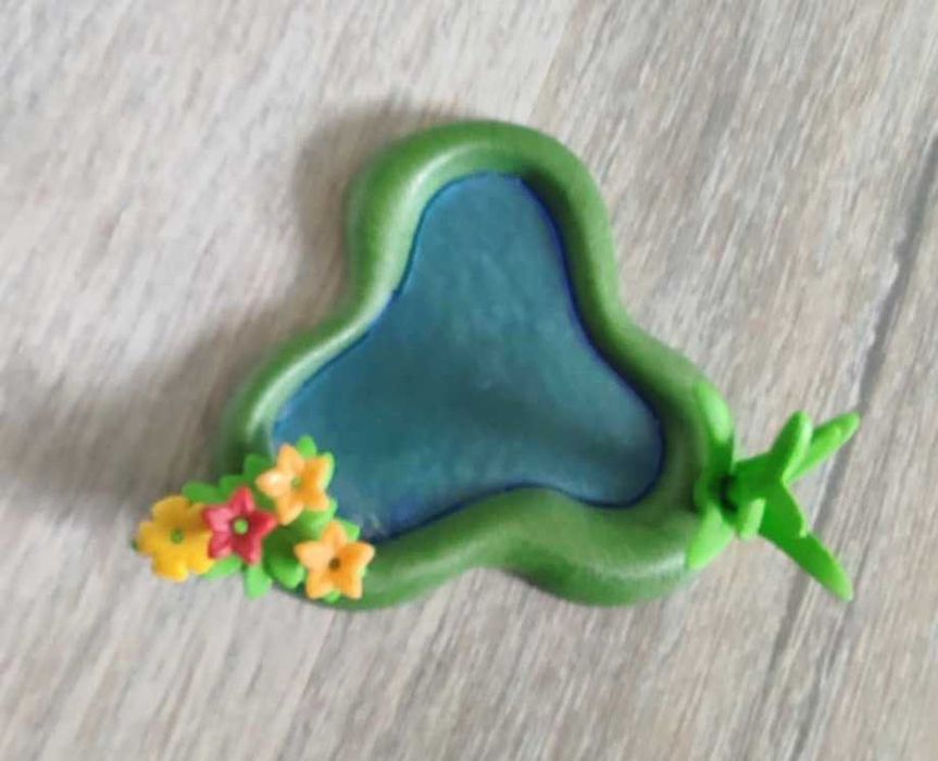 Stadnina koni + samochód do przewożenia koni + bryczka Play mobile