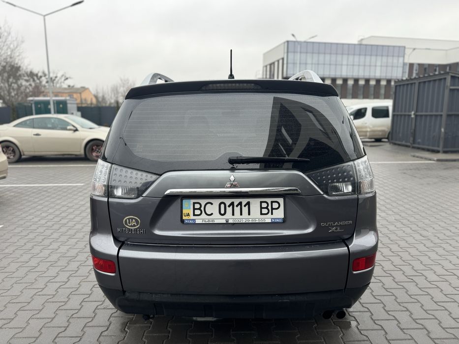 Outlander XL 2009 року обєм 3.0 газ/бензин