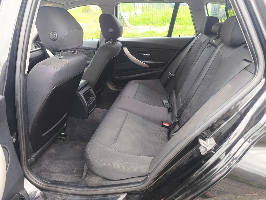 BMW 318 D Touring Navi - 2013