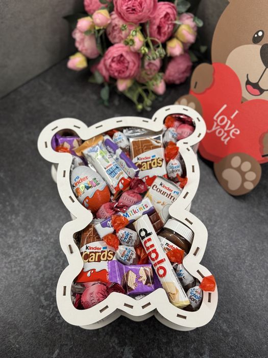 Кіндер бокс Kinder Milka бокс Дитячий подарунок Набір Корпоративний