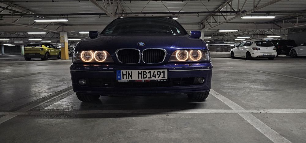 Bmw e39 individual 3.0i velvet blue
