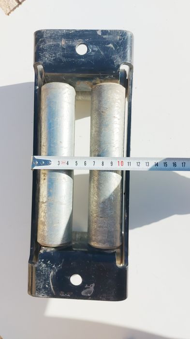 Guia de rolos para cabo de aço ou corda