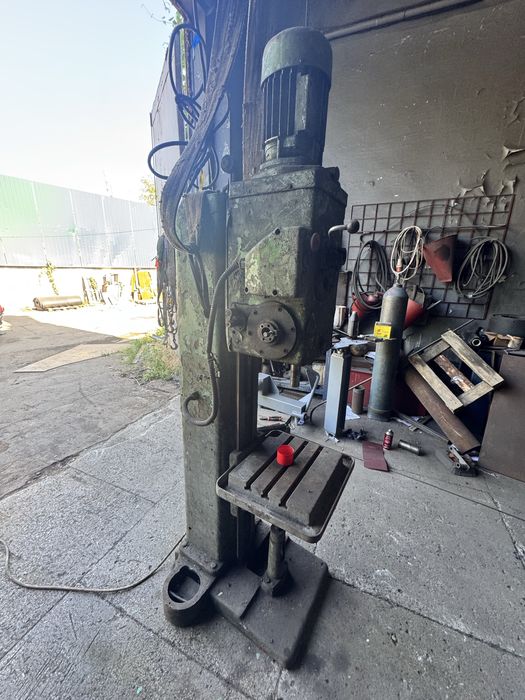 Сверлильный станок