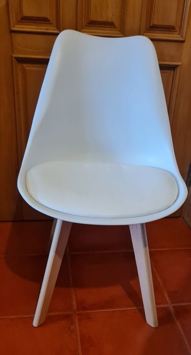 Cadeiras nórdic white